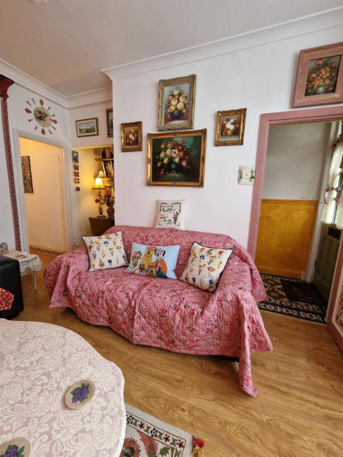 Town Cottage Ground Floor Appartment Бридженд Экстерьер фото